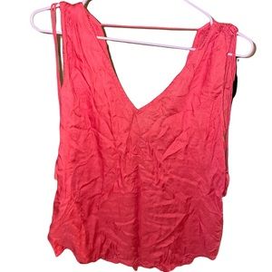 Jessica Simpson tank top